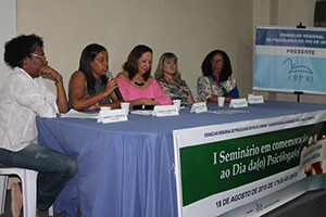 i-seminario-em-comemoracao-ao-dia-da-o-psicologa-o-leva-mais-de-100-pessoas-a-subsede-baixada